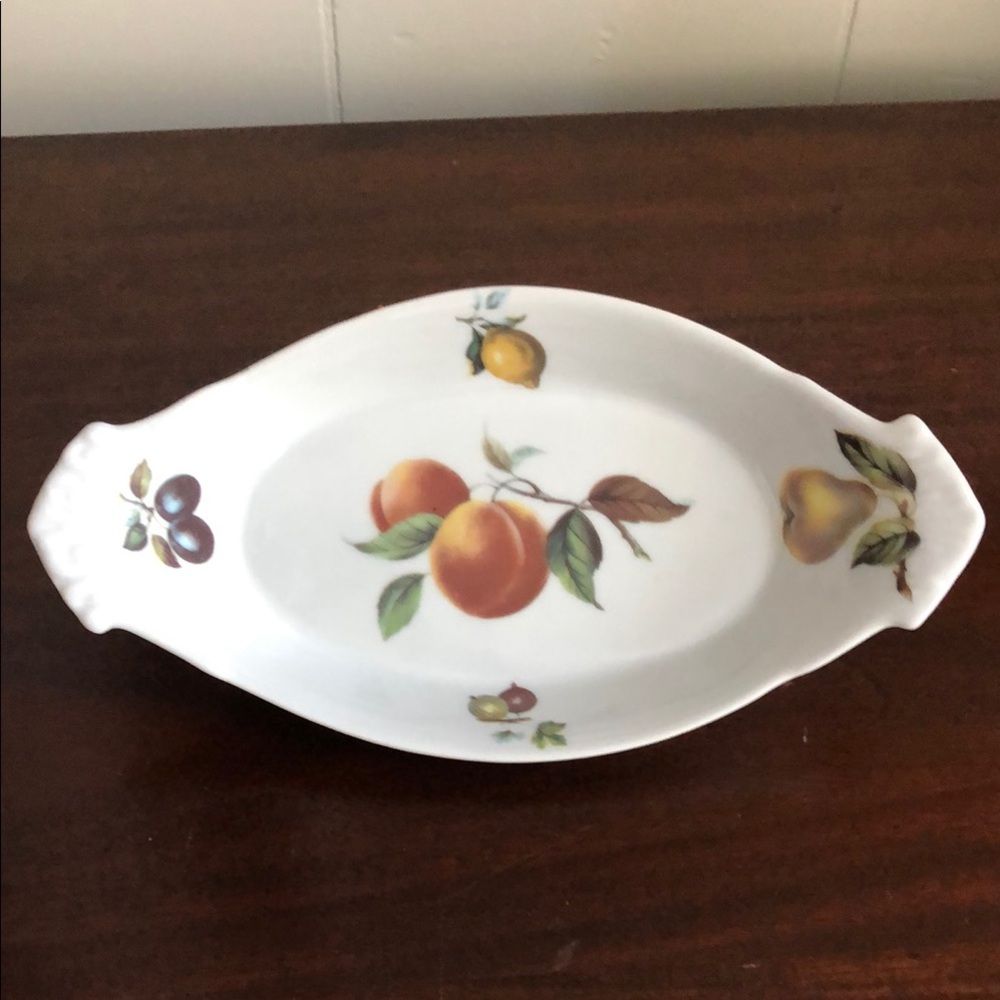 BIA Cordon Bleu Catherine Augratin Oval Baker- Fruit Themed 9 1/4”